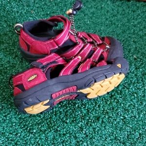 Keen shoes